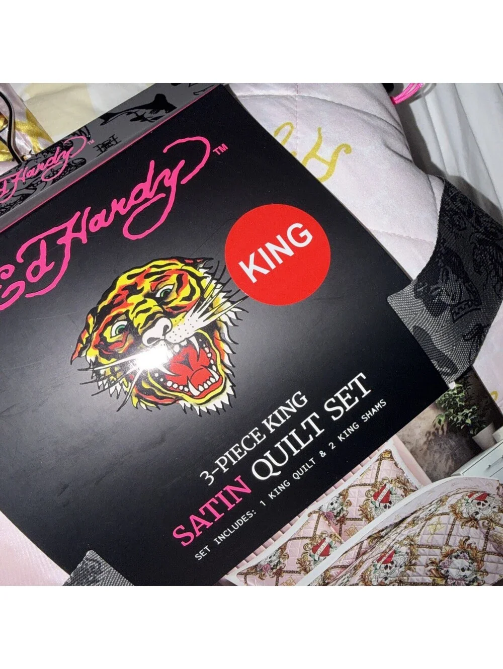 New Ed Hardy King 3-Piece Satin Quilt Set Tattoo Art Snakes Skulls Pink
